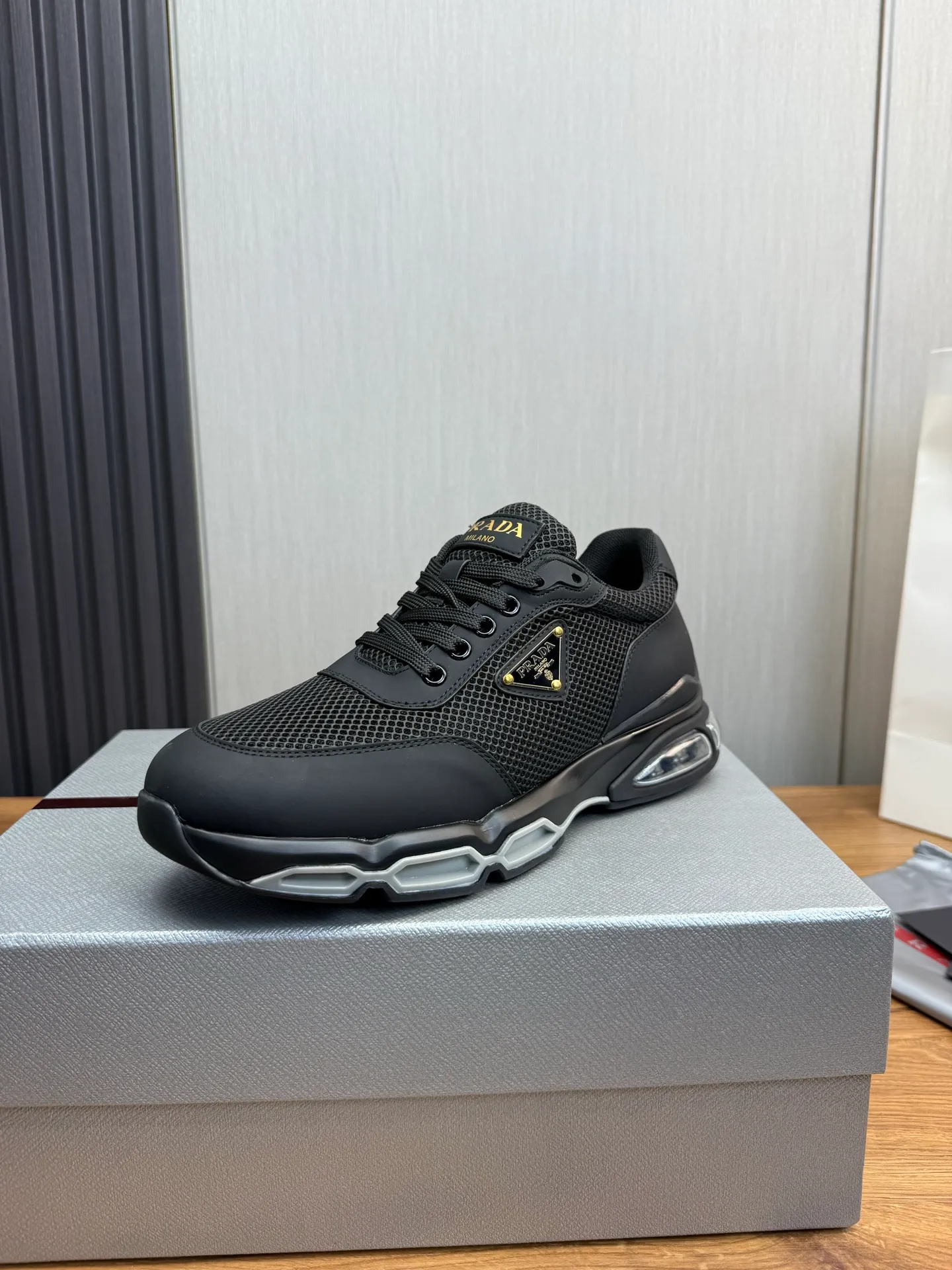 Men's shoes 💰640💰 [PRADA] Men's shoes are popular in the counter, high-quality shipments ✔️Official website synchronization, original cowhide with mesh surface + cowhide lining, 1⃣️:1⃣️reproduction, original air cushion original bottom, 38-45 (customized at 45)